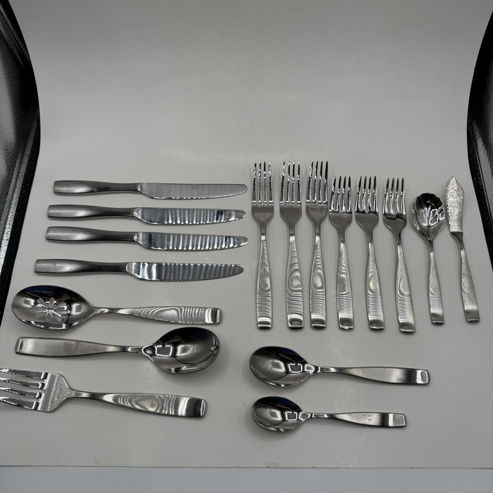 Mikasa Satin Loft Stainless Serving Dinner Flatware 17 Pieces Forks & Teaspoons